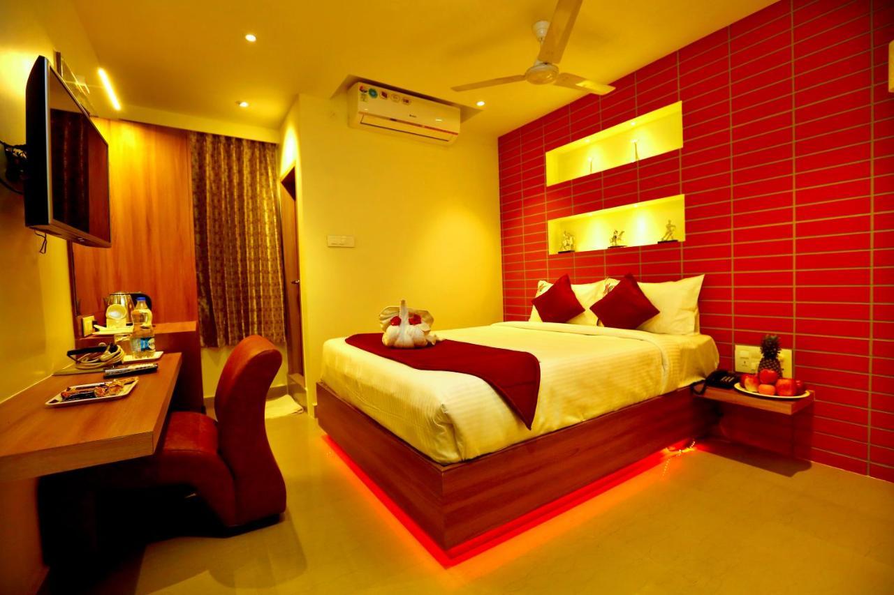 Kek Grand Park Hotel